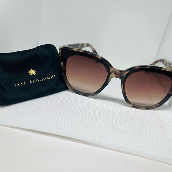 Lele Sadoughi Brooklyn Tortoise Sunglasses NWT - Picture 1 of 7